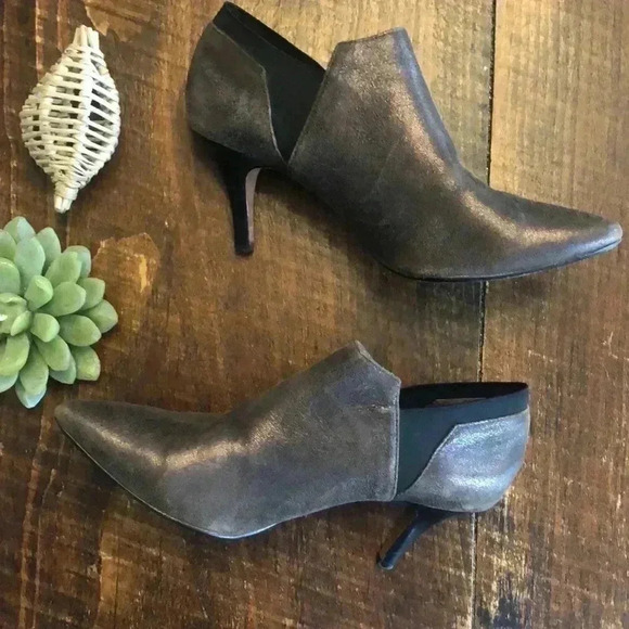 Donald J. Pliner | Brown Tillie Ankle Kitten Heel Metallic Bronze Boots/Booties - Picture 3 of 7